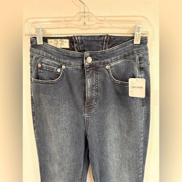 NWT Free People We the Free Crvy Super High-Rise Lace-Up Flare Jeans, Size 27 - Picture 3 of 7